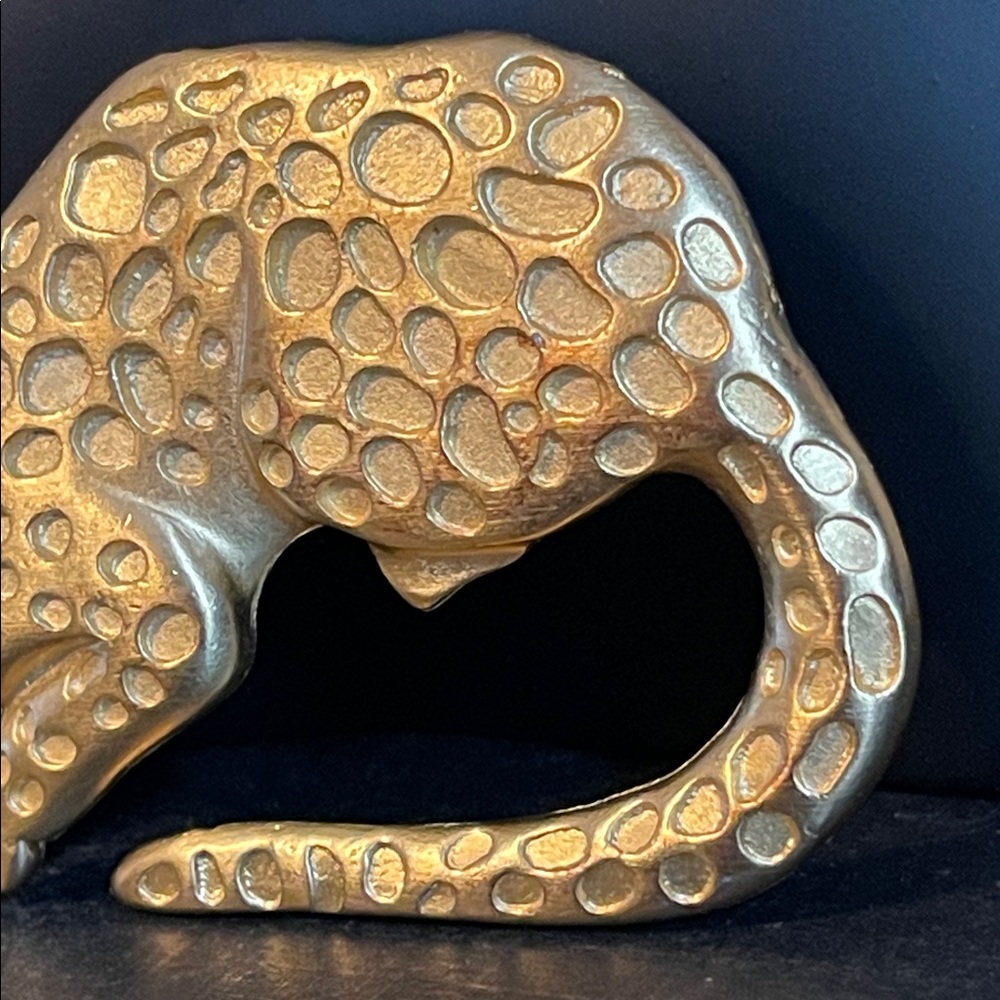 Vintage Oversized Gold-Tone Leopard Brooch - Picture 4 of 6